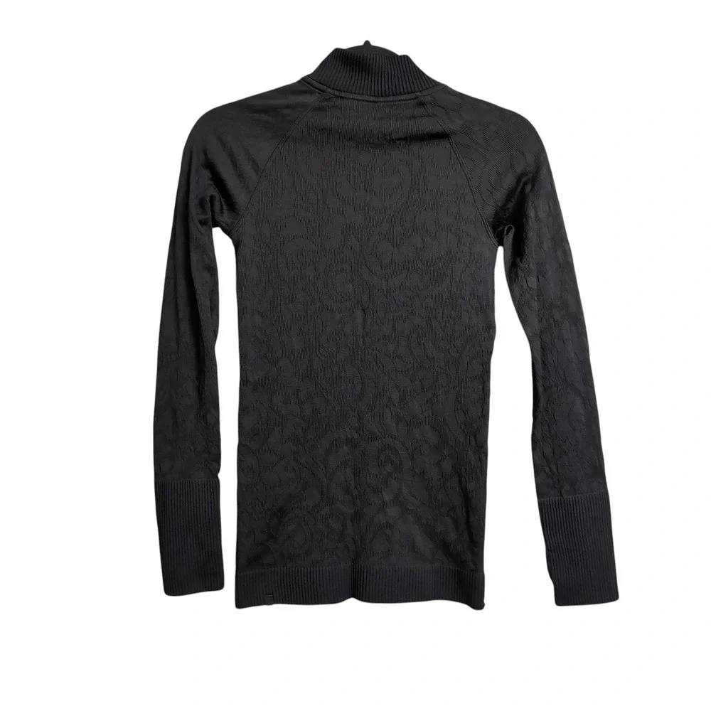Lululemon Black Floral Embossed Quarter Zip Pullover Top Size 4 Athleisure Layer